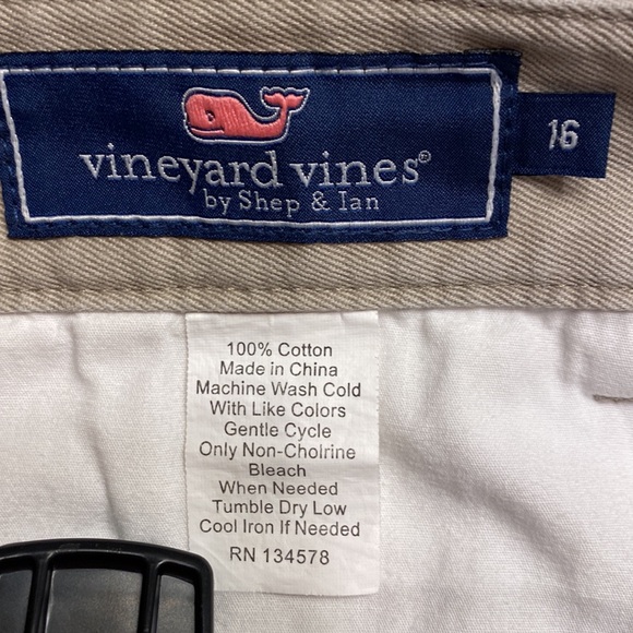 Vineyard Vines khaki pants (size 16) - Picture 3 of 3